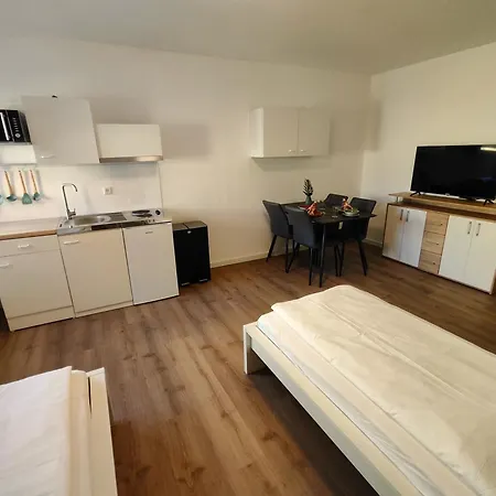 Acr-accommodations, Gaestezimmer, Monteurunterkuenfte Lägenhet Öhringen