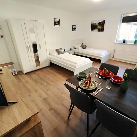 Acr-accommodations, Gaestezimmer, Monteurunterkuenfte *